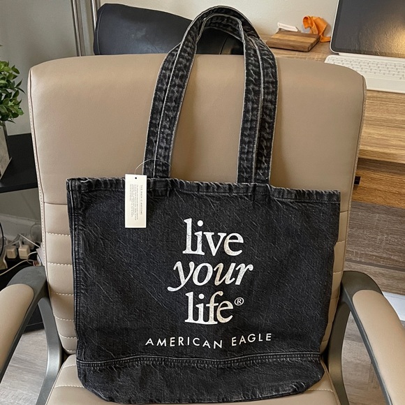 American Eagle Outfitters Handbags - American Eagle Outfitters Black Tote Bag